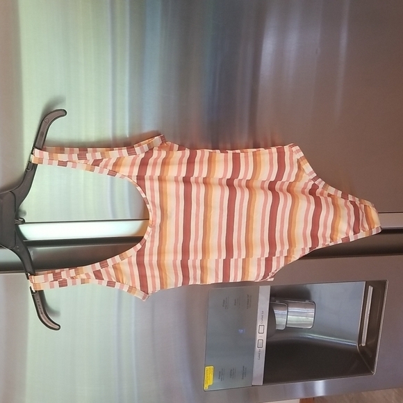 💕BILLABONG💕 Ray Of Gold One-Piece Swimsuit ~ Striped XL NWT - Picture 5 of 12